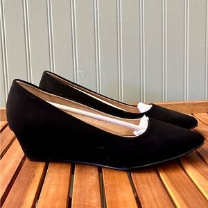 NIB Women’s Black Suede Wedge Heel Shoes- Sz 7.5